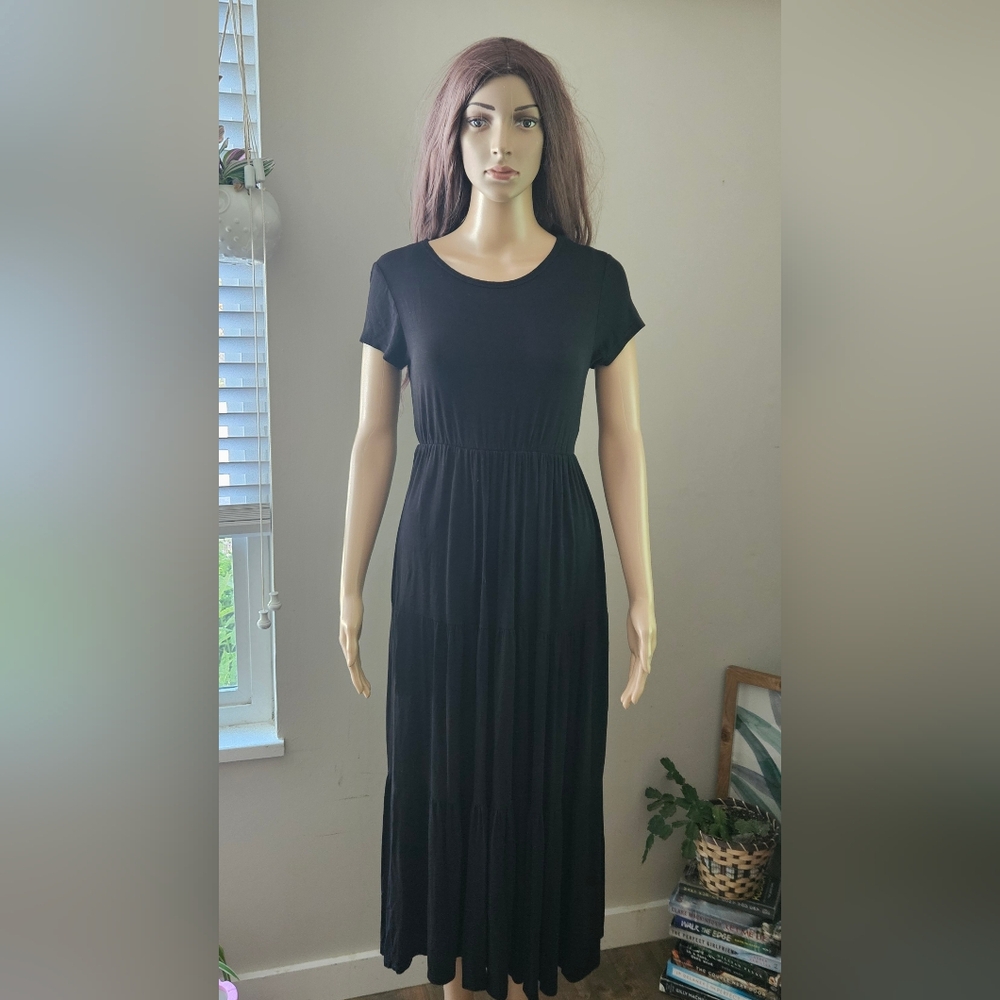 Olivia Rae black long maxi dress ruffles short sleeves